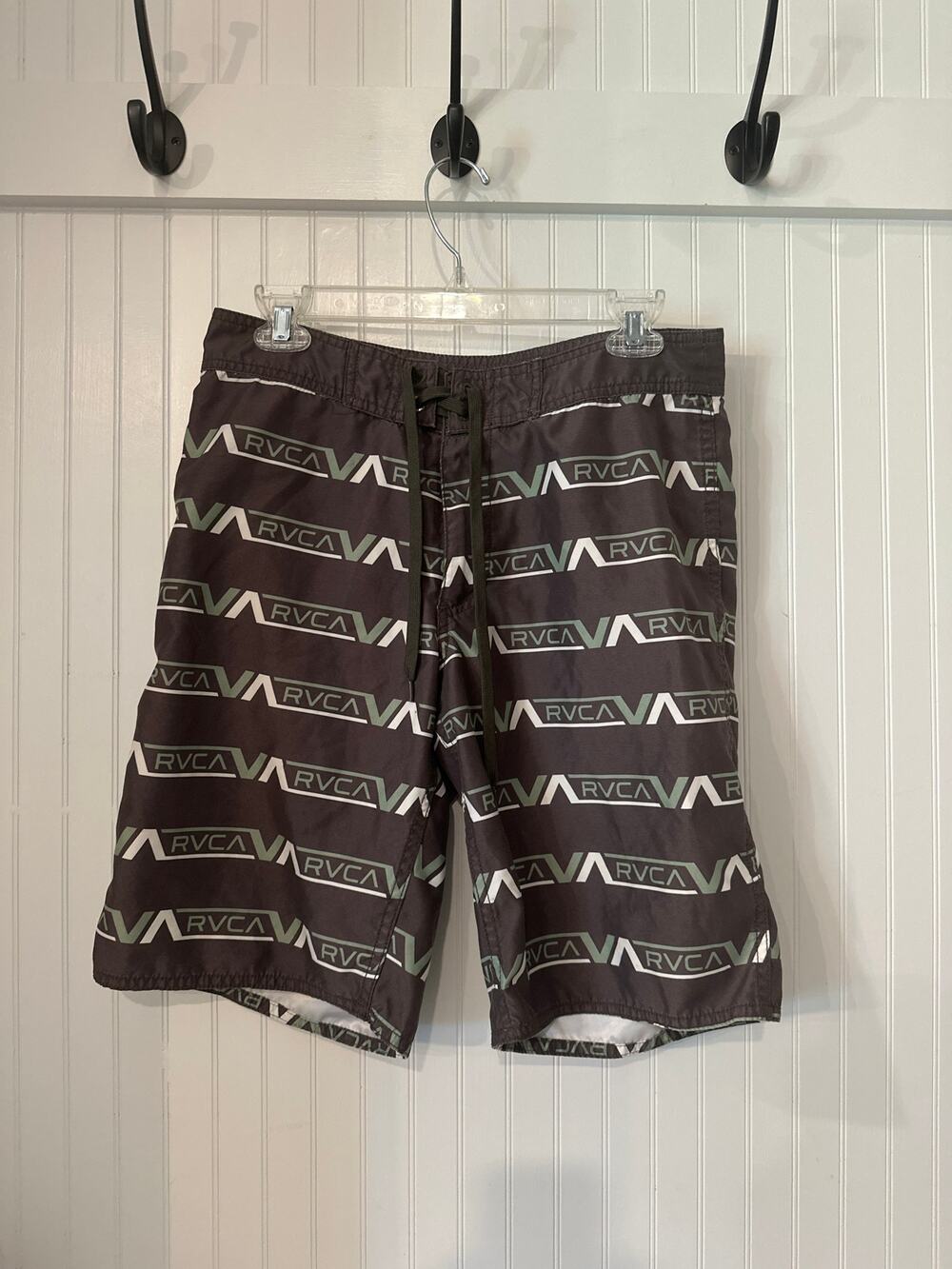 RVCA Board Shorts Men's Size 30 Gray Logo Print Swim Trunks